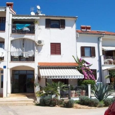 Olivia, Seaside Apartment In Medulin, Croatia Dış mekan fotoğraf