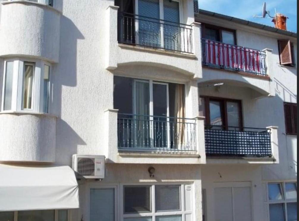 Olivia, Seaside Apartment In Medulin, Croatia Dış mekan fotoğraf